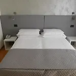 Emperador Hotel 3*
