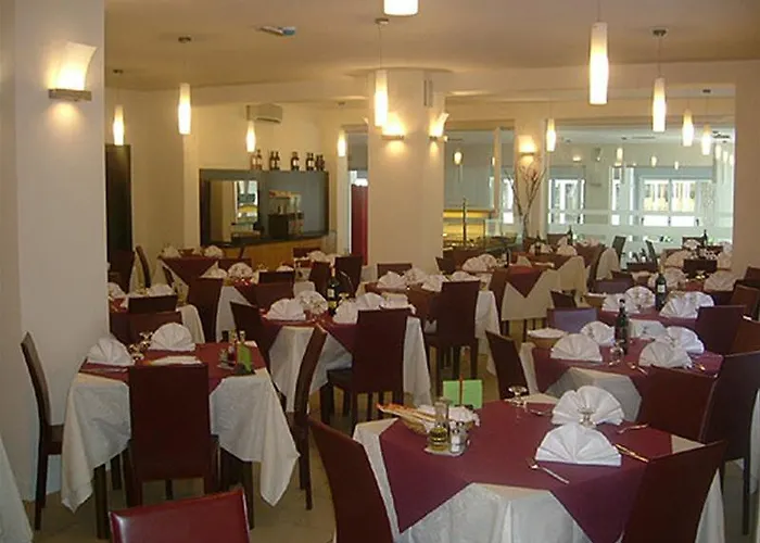 Emperador Hotel