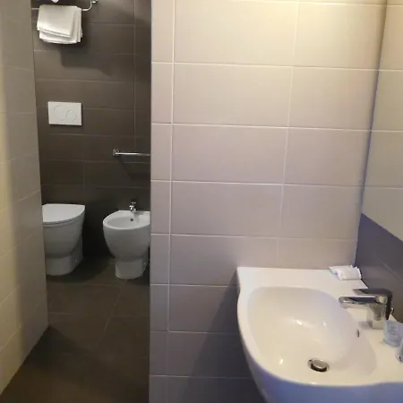 Emperador Hotel 3*