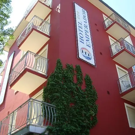 Hotel Emperador 3*