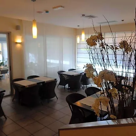 Emperador Hotel 3*