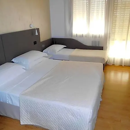 Emperador 3*