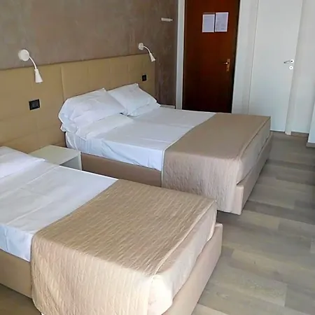 Emperador Hotel 3*