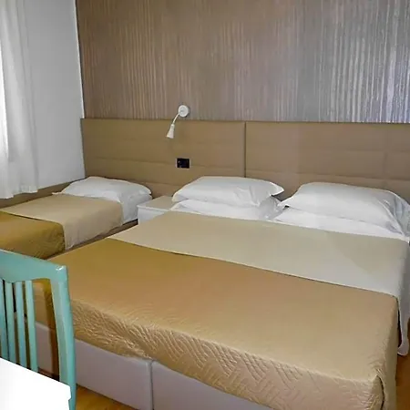 Emperador 3*