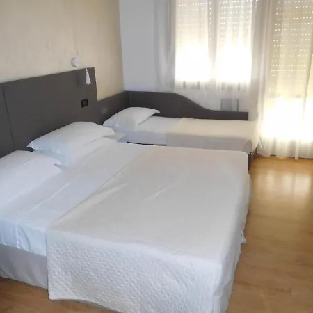 מלון Emperador לידו די ג'סולו