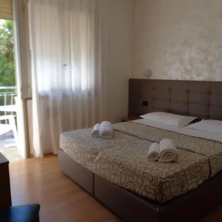 מלון Emperador לידו די ג'סולו