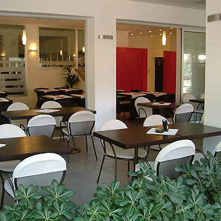 מלון Emperador לידו די ג'סולו