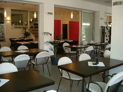 Emperador מלון לידו די ג'סולו