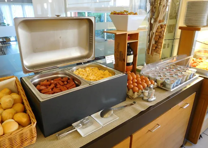 ホテル Emperador 3*