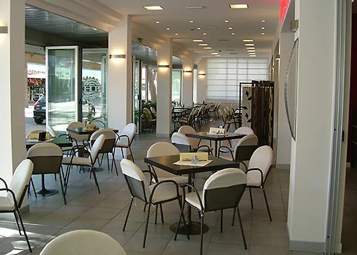 ホテル Emperador 3*